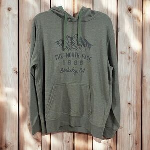 Men’s North Face Pullover Hoodie